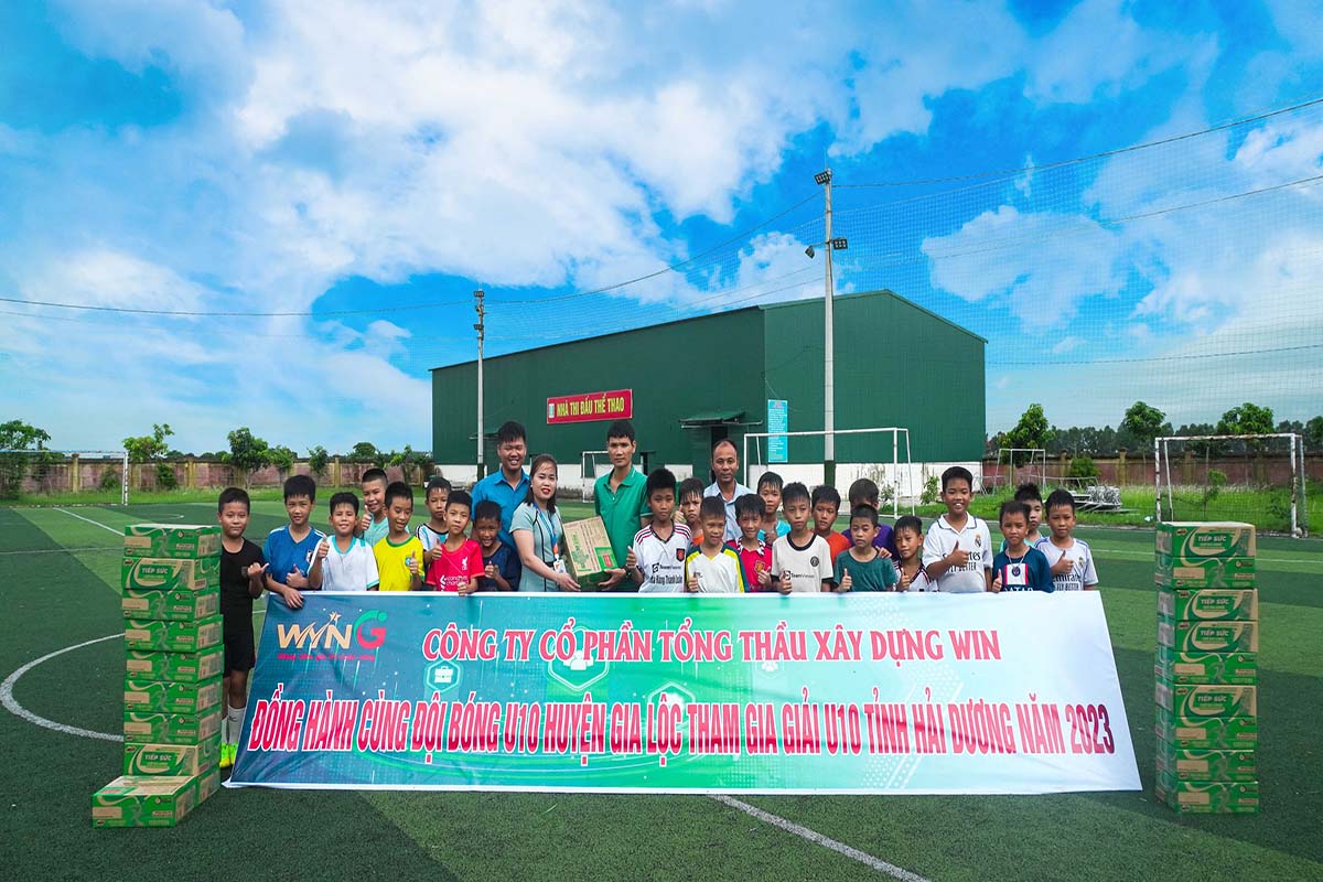 Win đồng hành cùng đội bóng U10 huyện Gia Lộc